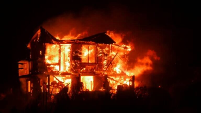 Mơ Thấy Cháy Nhà Đánh Con Gì? Con Số Chuẩn Theo Lô Đề 33 Mo Thay Chay Nha Danh Con Gi Con So Chuan Theo Lo De